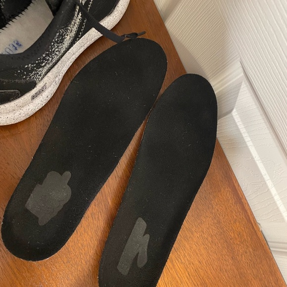 Brooks Ghost 16 women’s running 
Shoe 
Size 8 1/2 
Medium Width
Comfortable
GUC - Picture 5 of 8